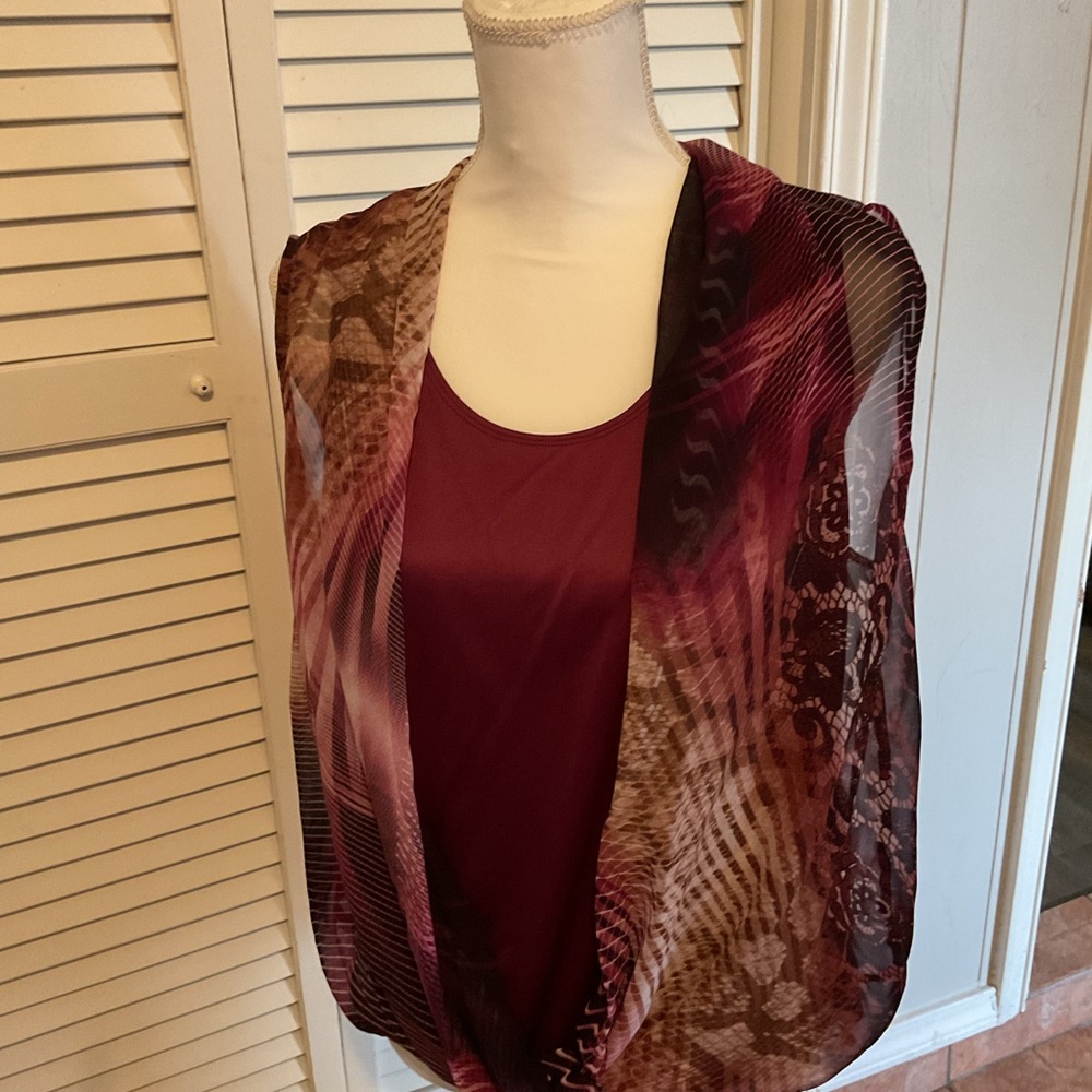 DressBarn Sleeveless Twist-Front Women's Top in Burgundy Pink - Picture 5 of 5